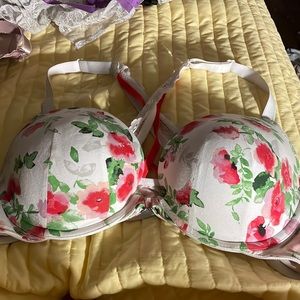 Floral front clasp bra